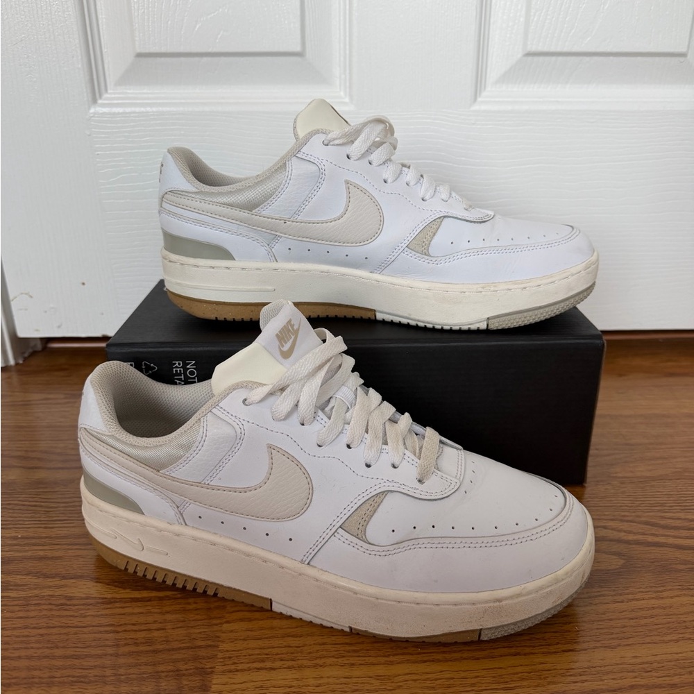 Nike Women’s Gamma Force Sneakers, Size 11
